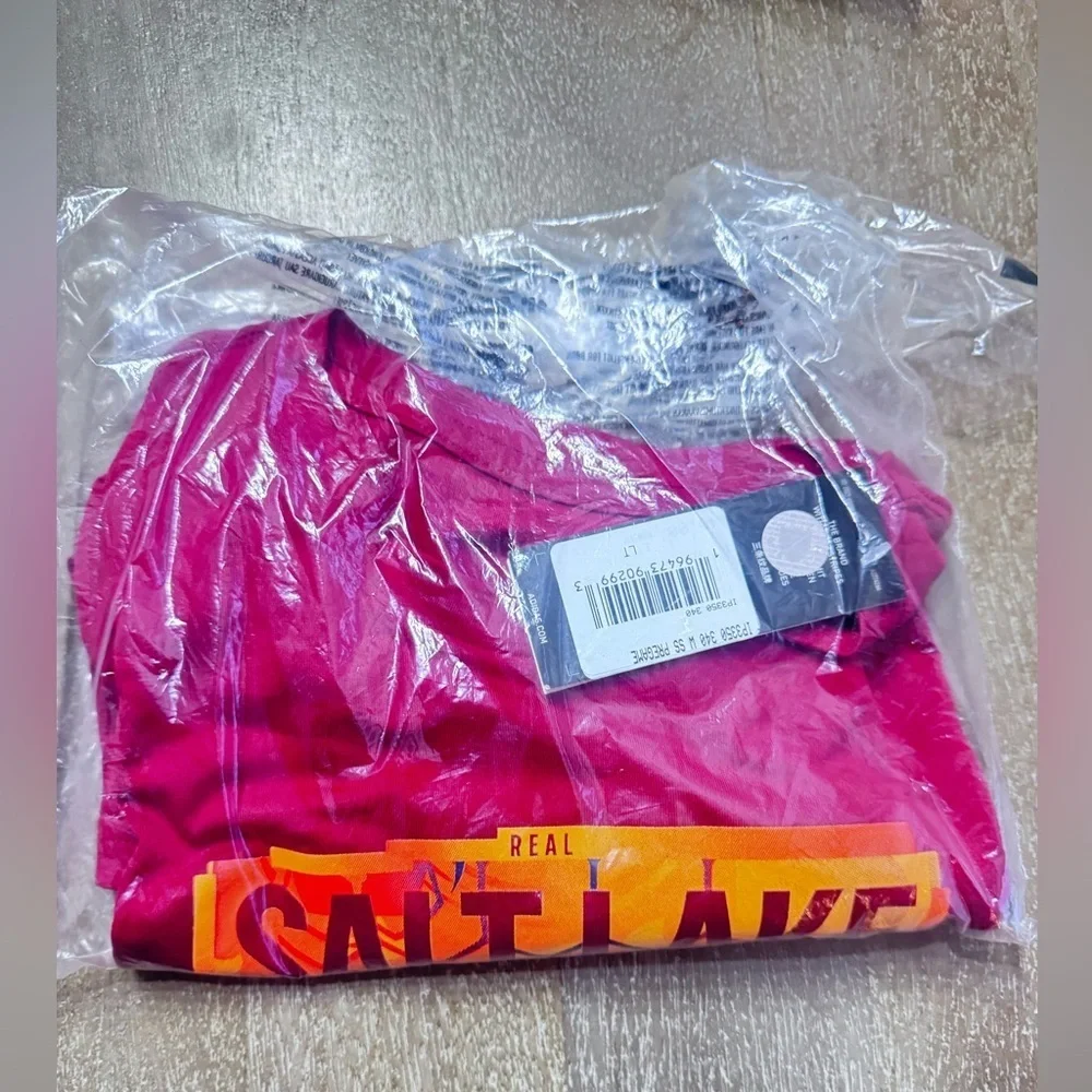 Adidas Real Salt Lake Red Women’s T-Shirt Size Large T NWT